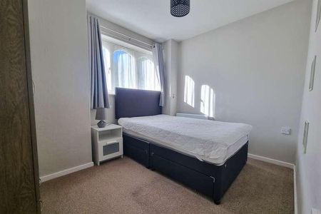 Horton Heath, SO50 - Photo 5