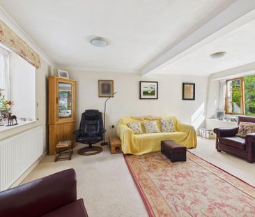 3 bedroom semi-detached house to rent - Photo 2