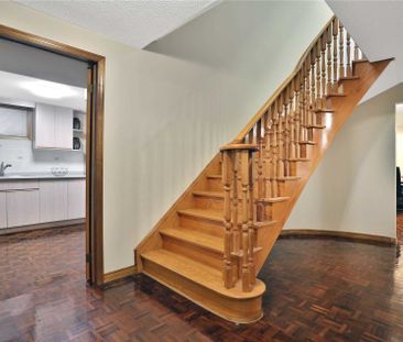 For Lease - 886 Wetherby Lane, Mississauga, Ontario - Photo 5