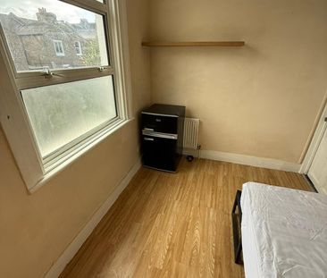 Room in a Shared House, Ranelagh Road, N17 - Photo 2