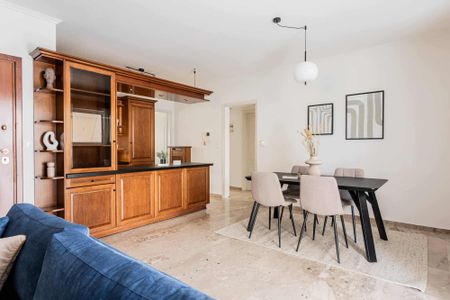 Faliro Sunlit 3BR Apartment - Photo 5