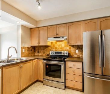 74 FOXBOROUGH Drive - Photo 6