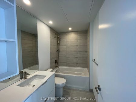 1 Fairview Road E #1413 - Photo 3