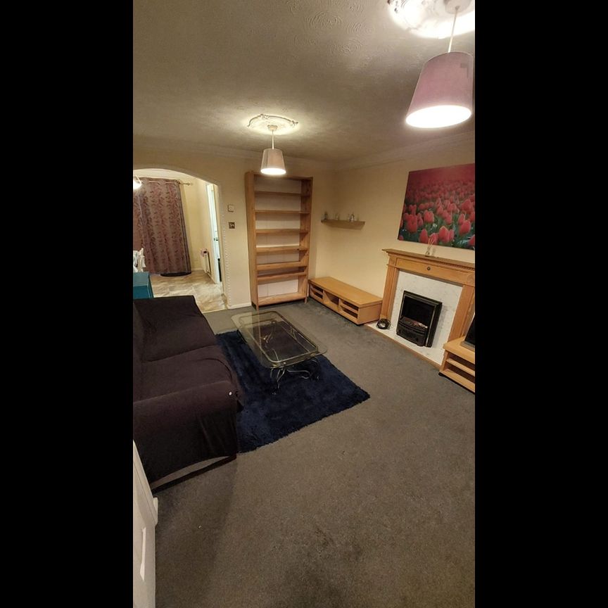 3 Bed Terraced House, Grange Road, LS10 - Photo 1