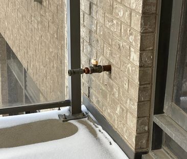 Contemporary Apartment With Parking & Storage Included - Photo 6