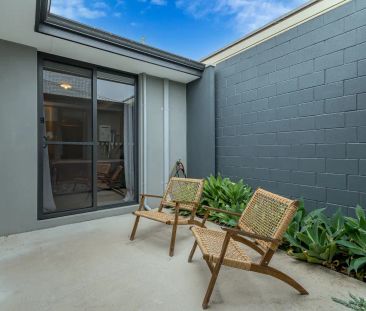 “PEACEFUL PARK VIEWS WITH EVERYDAY CONVENIENCE” - Photo 4