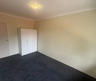 View Saturday at 1.40pm - 2pm - Photo 2