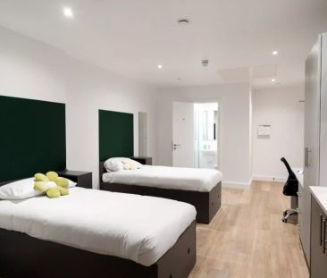 Twin Ensuite Studio - Photo 2