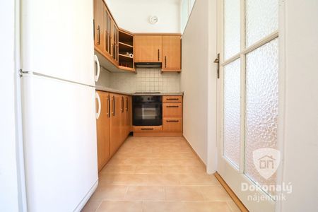 Pronájem bytu 2+kk 43 m² - Fotografie 3