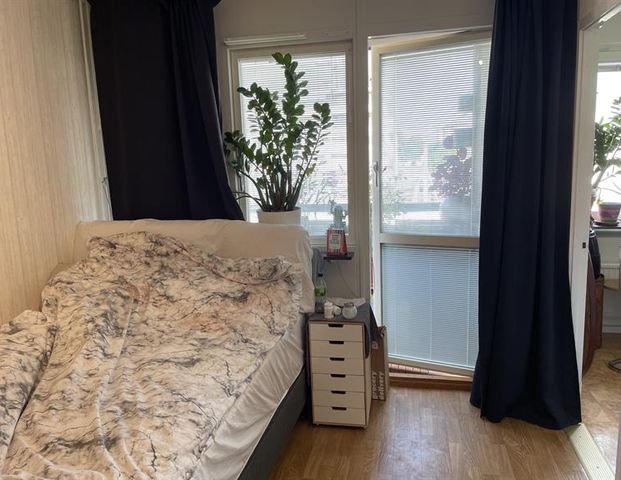 Södermalm - 1rok - tillsv - 5.750kr/mån - Photo 1