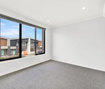Fresh, Modern & Move-In Ready in Mickleham - Photo 1
