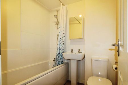 2 bedroom terraced house to rent - Photo 5