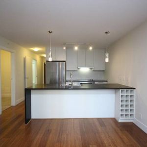 LOCATION! 1 Bd + 1 Bth - Efficient Layout @ THE BEASLEY! - Unfurnished - Photo 2