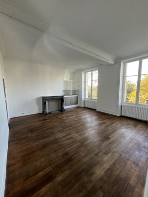 Location Appartement 1 pièce 42m² ORLEANS 45000 - Photo 1
