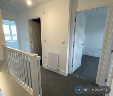 3 bedroom terraced house to rent - Photo 2