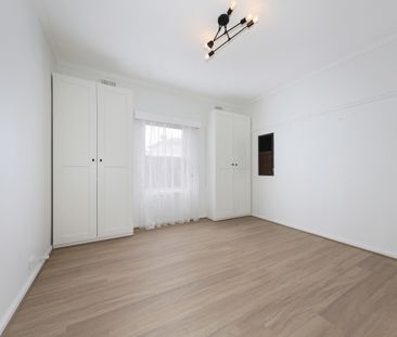 10 Tambet St, Bentleigh East VIC 3165 - House For Rent | Domain - Photo 4