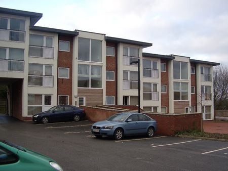 2 Bed Flat, Kirk Beston Close, LS11 - Photo 3