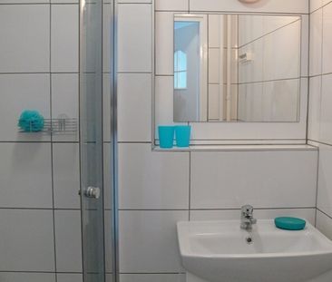 Warszawa, Śródmieście, Aleja Armii Ludowej – zdjęcie 3