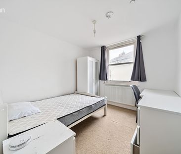 4 bedroom house to rent - Photo 2