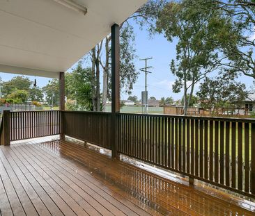 172 Thorneside Road, 4158, Thorneside Qld - Photo 2