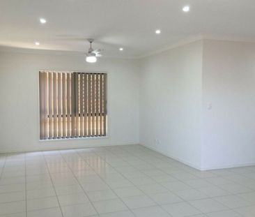 Spacious 4 bedroom family home - Photo 1