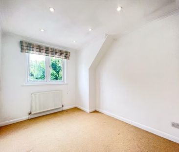 3 bedroom chalet to rent - Photo 2