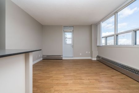 190 Jameson Avenue - Photo 2