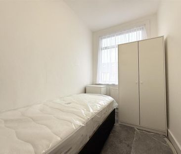 4 bedroom house to rent - Photo 5