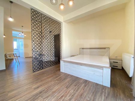 Apartament 1 camera, decomandat, 45 mp, parcare, zona strazi - Photo 2