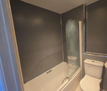 2 bedroom barn conversion to rent - Photo 6