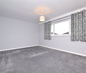 56, Rydal Drive, Morley, Leeds, LS27 8SQ - Photo 4
