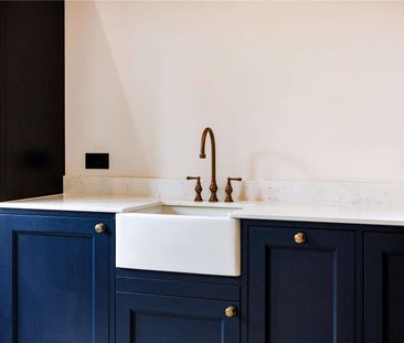 A newly renovated one bedroom apartment - Photo 6