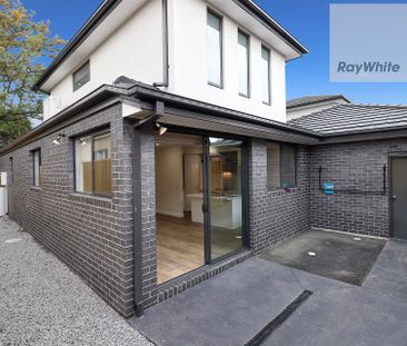 Light, Bright & Quality Built! - Photo 5