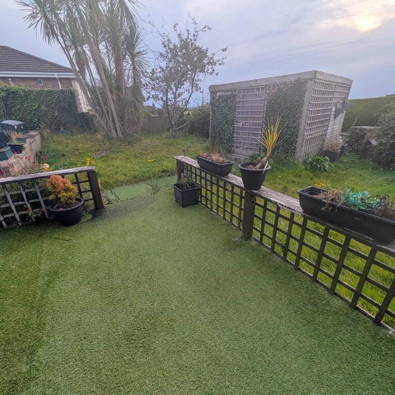 18 Mid Island Park, Greyabbey, BT22 2SZ - Photo 1