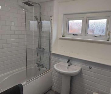 Blenheim Drive, Bicester, OX26 - Photo 3