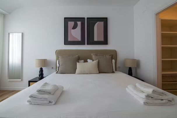 Calle Hospital, Valencia, Valencian Community 46001 - Photo 1