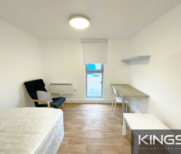 Bevois Valley Road, Southampton - Photo 6