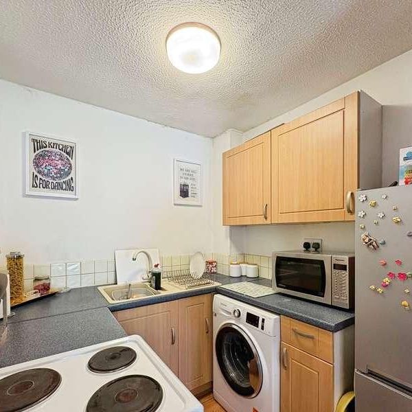 Farndon Close, Northampton, NN3 - Photo 1