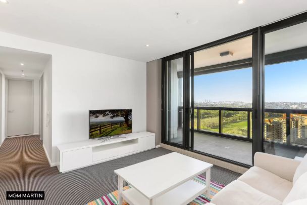 MGM MARTIN - THREE BEDROOM APARTMENT - Photo 1