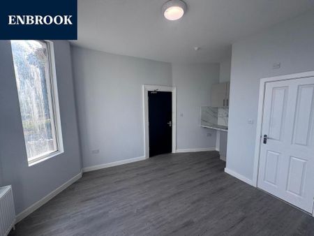 1 bedroom house of multiple occupation to rent - Photo 3