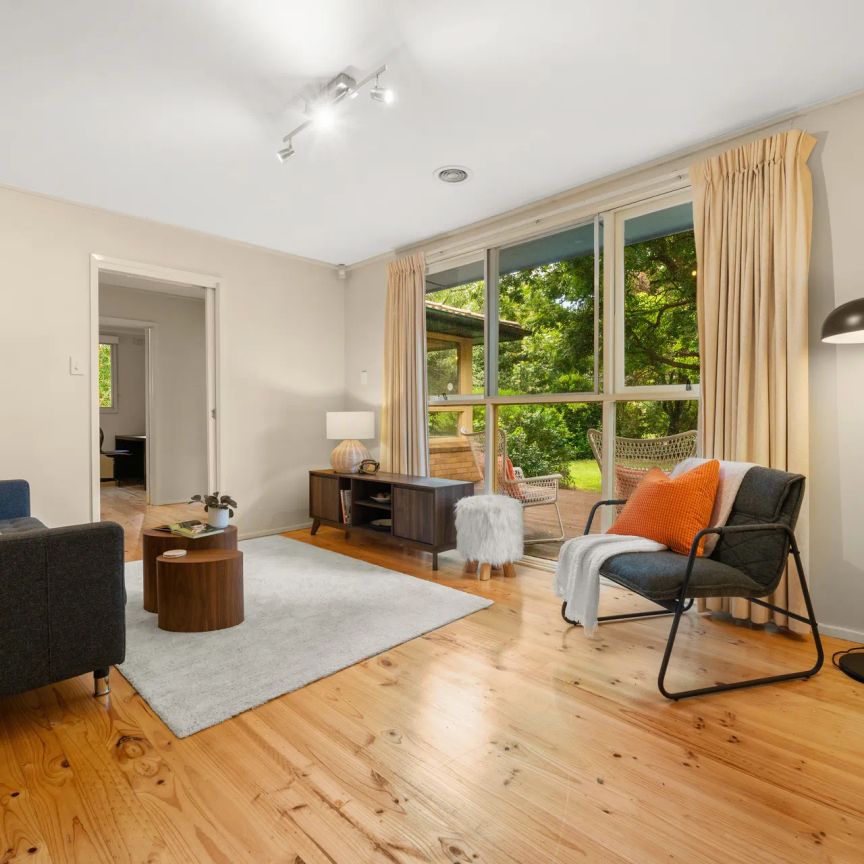 DICKSON WETLANDS ON YOUR DOORSTEP! - Photo 1