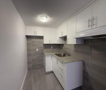 1 CH - 1 SDB - Saint-Laurent - $1,200 /mo - Photo 1