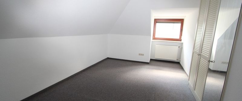 Weitläufiges Haus mit Garten - Photo 1