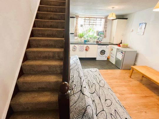 1 Bed Maisonette, Sycamore Avenue, W5 - Photo 1