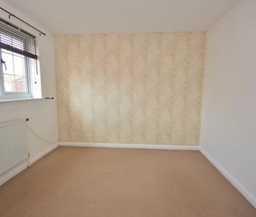 2 bedroom end of terrace house to rent - Photo 5