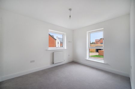 3 bedroom semi-detached house to rent - Photo 3