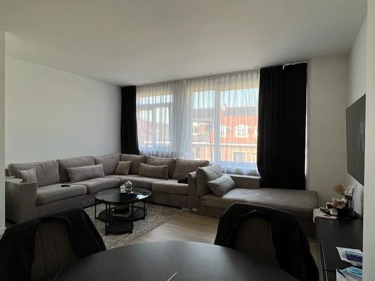 Appartement te huur - Photo 1