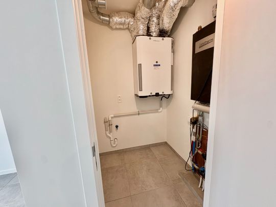 Twee-slaapkamer appartement incl parkeerplaats - Foto 1