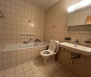 2.5 Zimmer, 73 m², 2. Stock - Photo 3