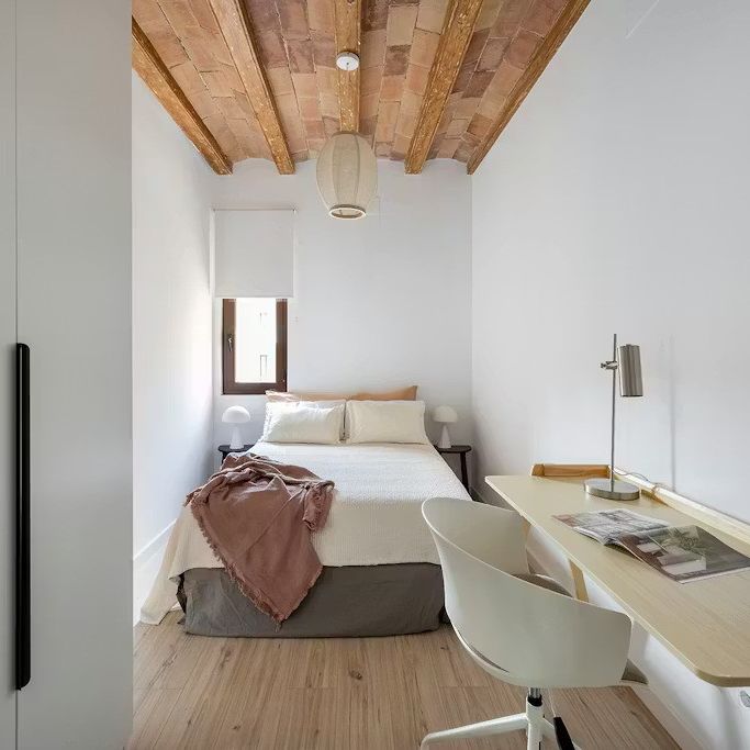 Carrer de Joaquín Costa, Barcelona, Catalonia 08001 - Photo 1